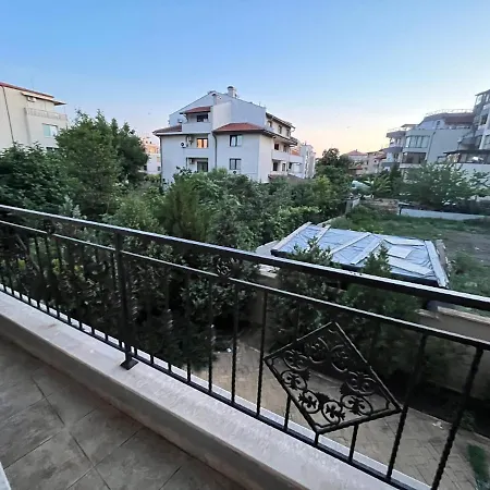 Vqra Sarafovo *